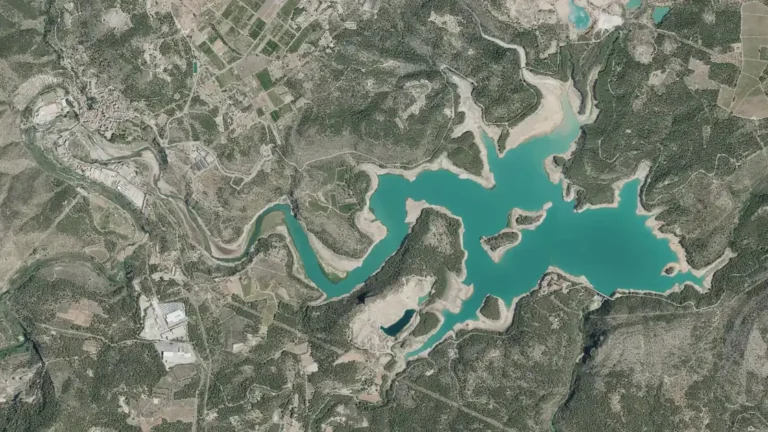 Vista aérea del embalse de Sitjar, en la provincia de Castellón